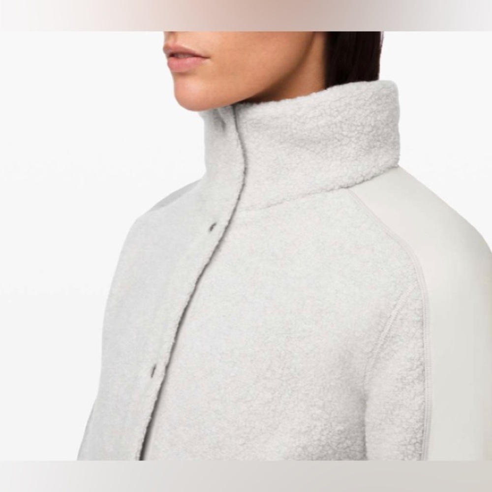 ⭐️Host Pick⭐️ BNWOT Lululemon Go Cozy Jacket - Picture 11 of 11